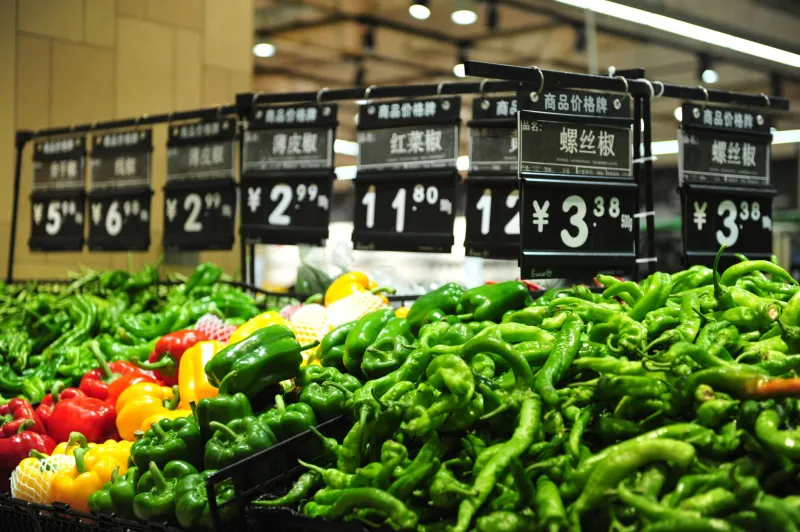 Fifty Thousand Products, One Roof: How the American Grocery Store Became a Portal to the Whole Planet